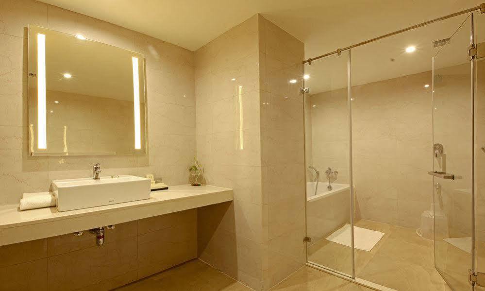 Goutham Grand Hotel - Tenali Vijayawada Luaran gambar
